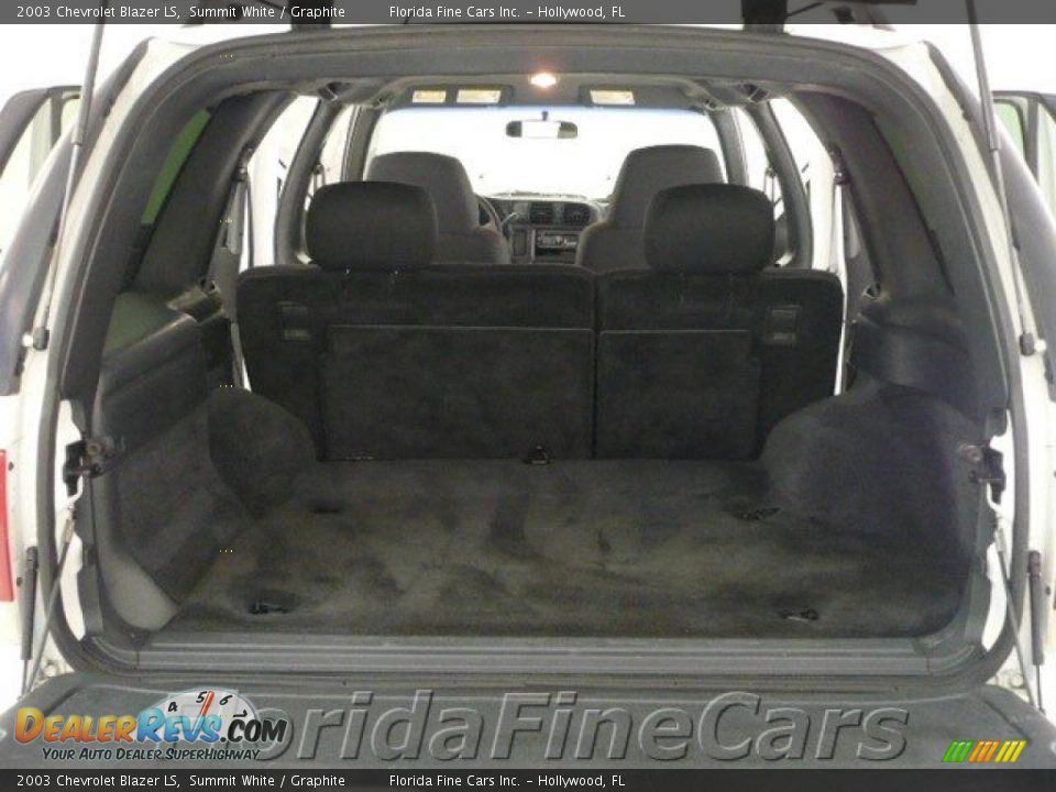 2003 Chevrolet Blazer LS Summit White / Graphite Photo #10