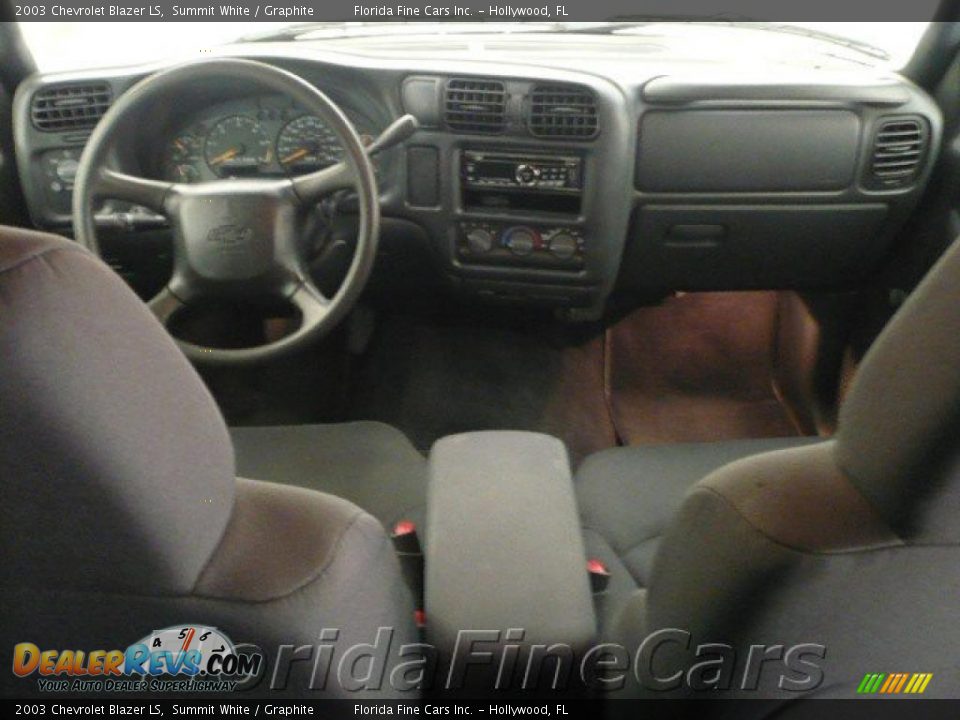 2003 Chevrolet Blazer LS Summit White / Graphite Photo #16