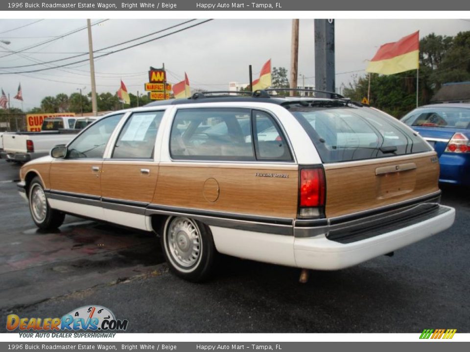1996 Buick Roadmaster Estate Wagon Bright White / Beige Photo #4