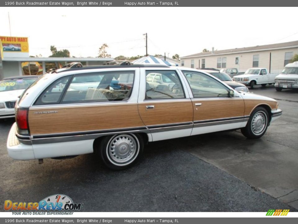 1996 Buick Roadmaster Estate Wagon Bright White / Beige Photo #5