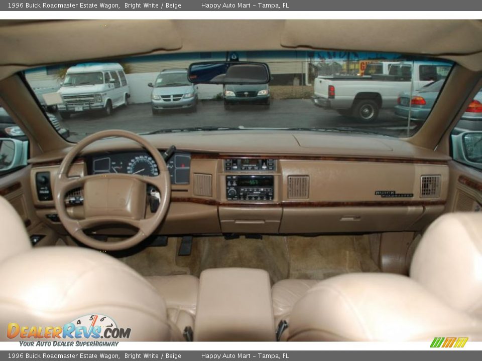 1996 Buick Roadmaster Estate Wagon Bright White / Beige Photo #11