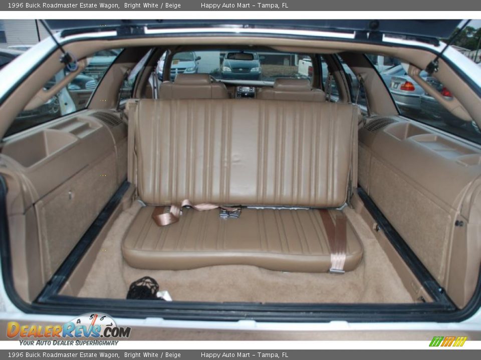 1996 Buick Roadmaster Estate Wagon Bright White / Beige Photo #25
