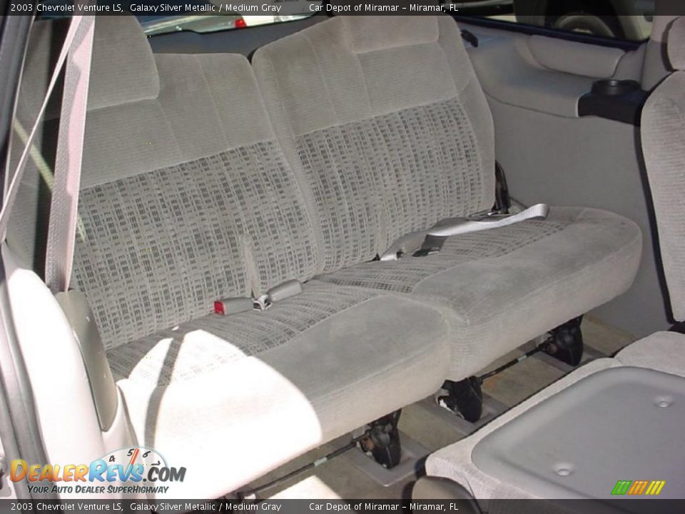 2003 Chevrolet Venture LS Galaxy Silver Metallic / Medium Gray Photo #14