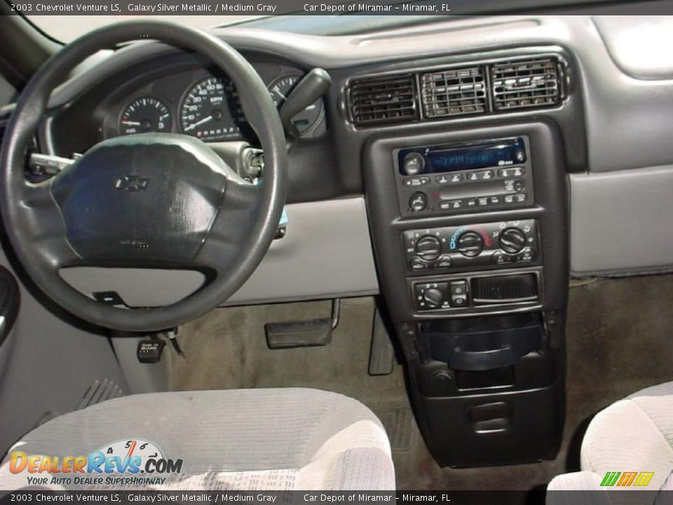 2003 Chevrolet Venture LS Galaxy Silver Metallic / Medium Gray Photo #15