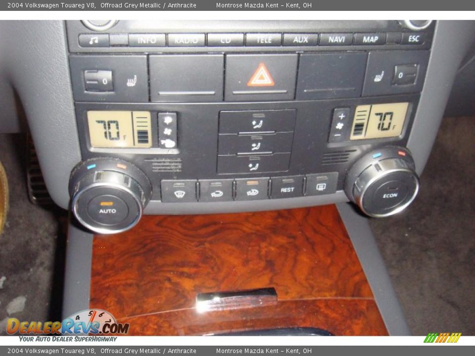2004 Volkswagen Touareg V8 Offroad Grey Metallic / Anthracite Photo #11