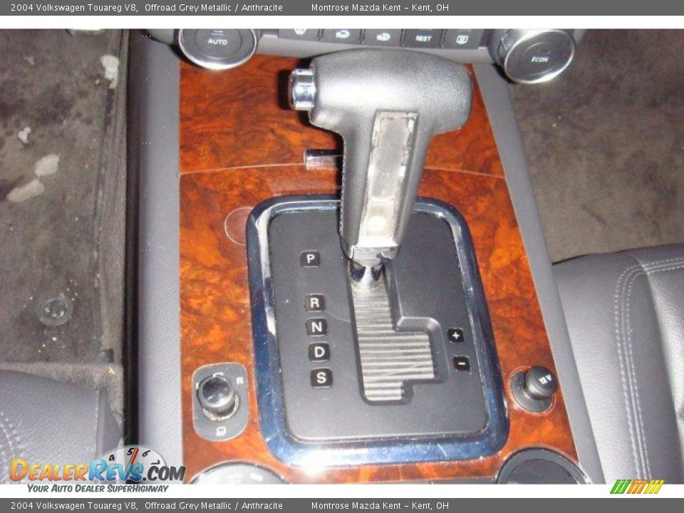 2004 Volkswagen Touareg V8 Offroad Grey Metallic / Anthracite Photo #16