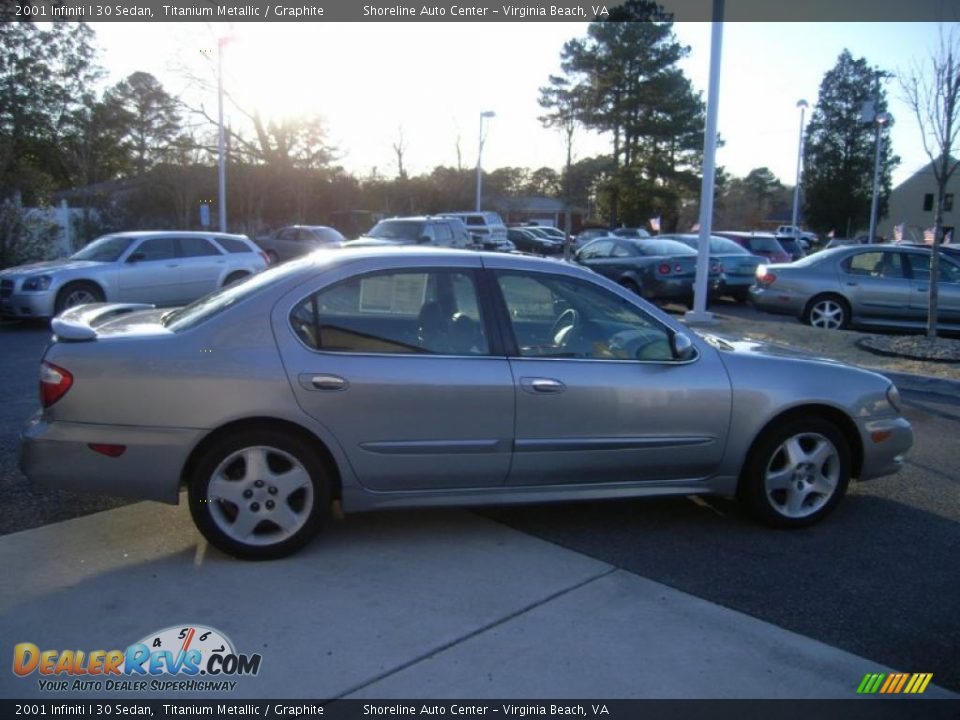 2001 Infiniti I 30 Sedan Titanium Metallic / Graphite Photo #7