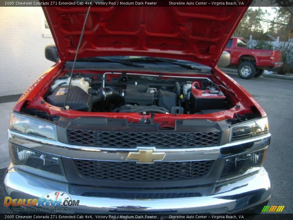 2005 Chevrolet Colorado Z71 Extended Cab 4x4 Victory Red / Medium Dark Pewter Photo #18