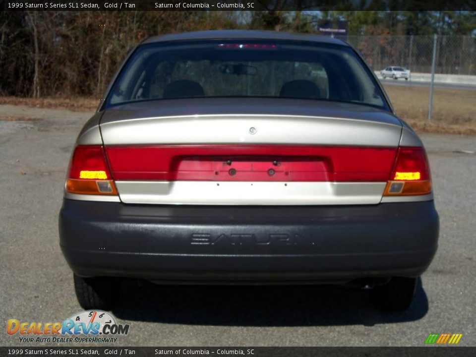 1999 Saturn S Series SL1 Sedan Gold / Tan Photo #8