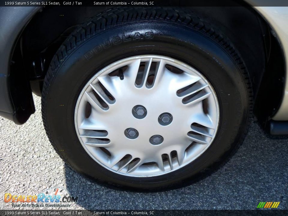 1999 Saturn S Series SL1 Sedan Gold / Tan Photo #14