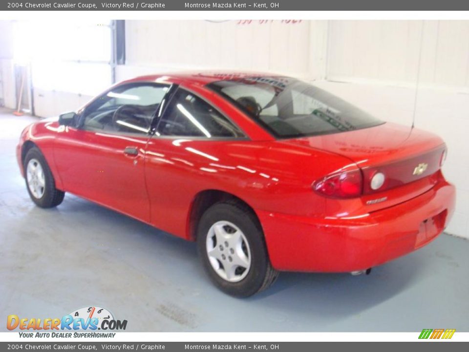 2004 Chevrolet Cavalier Coupe Victory Red / Graphite Photo #5