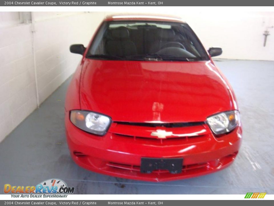 2004 Chevrolet Cavalier Coupe Victory Red / Graphite Photo #8