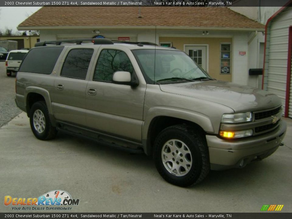2003 Chevrolet Suburban 1500 Z71 4x4 Sandalwood Metallic / Tan/Neutral Photo #2
