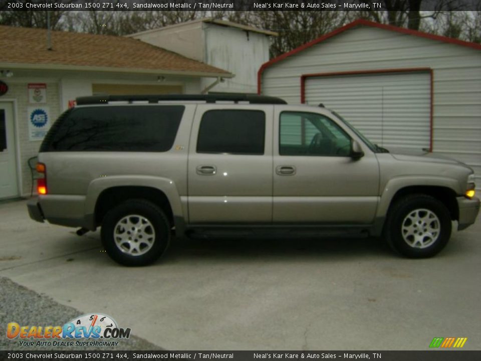2003 Chevrolet Suburban 1500 Z71 4x4 Sandalwood Metallic / Tan/Neutral Photo #3