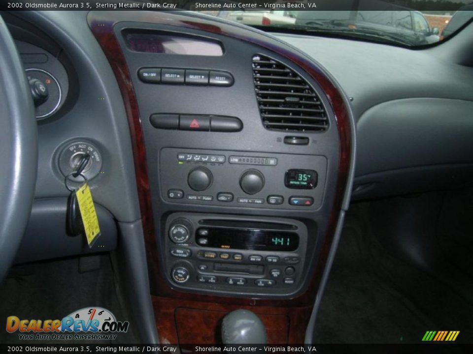 2002 Oldsmobile Aurora 3.5 Sterling Metallic / Dark Gray Photo #18
