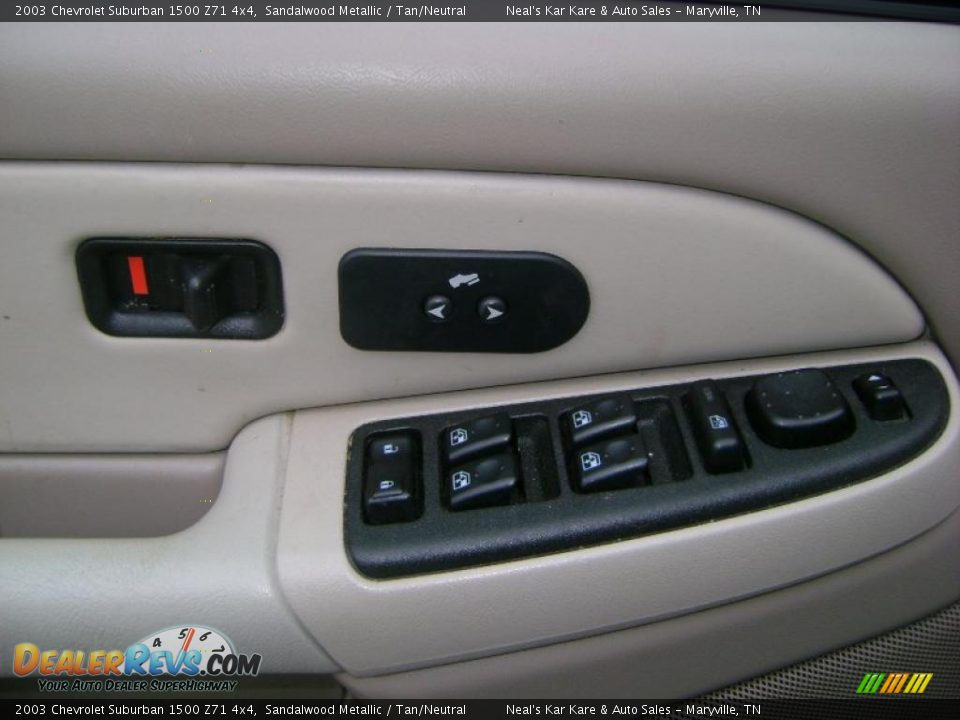 2003 Chevrolet Suburban 1500 Z71 4x4 Sandalwood Metallic / Tan/Neutral Photo #9