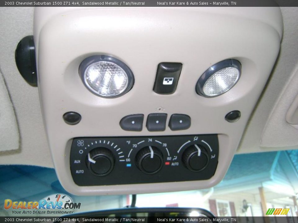 2003 Chevrolet Suburban 1500 Z71 4x4 Sandalwood Metallic / Tan/Neutral Photo #14