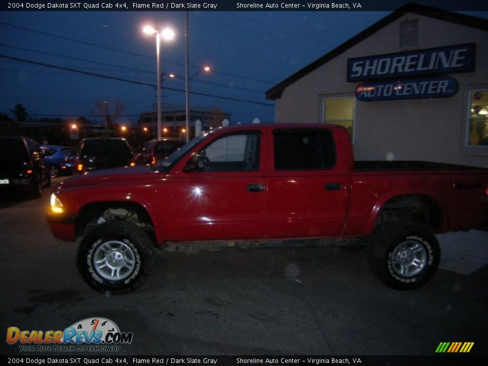 2004 Dodge Dakota SXT Quad Cab 4x4 Flame Red / Dark Slate Gray Photo #2