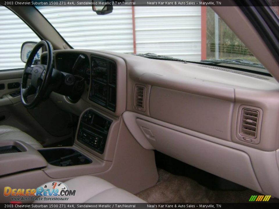 2003 Chevrolet Suburban 1500 Z71 4x4 Sandalwood Metallic / Tan/Neutral Photo #16