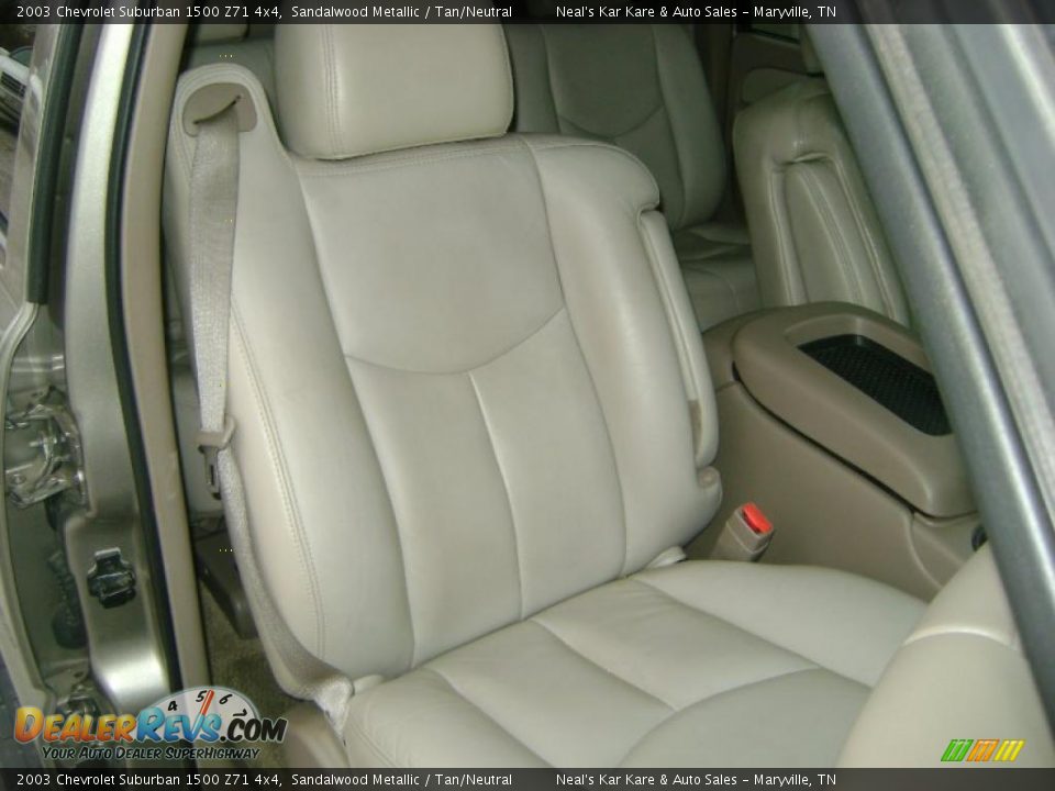 2003 Chevrolet Suburban 1500 Z71 4x4 Sandalwood Metallic / Tan/Neutral Photo #17