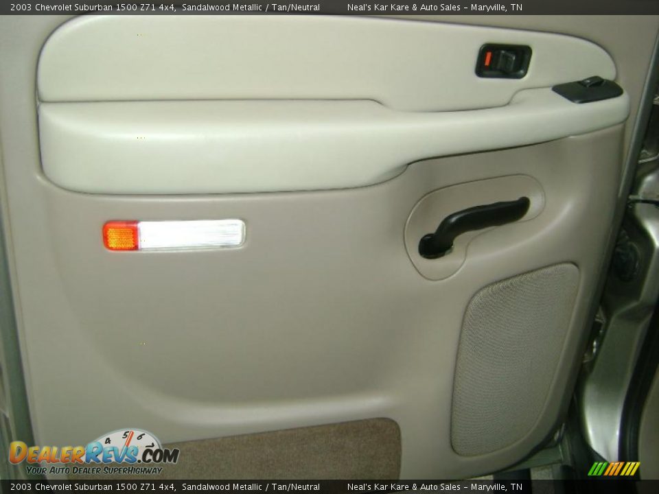 2003 Chevrolet Suburban 1500 Z71 4x4 Sandalwood Metallic / Tan/Neutral Photo #19