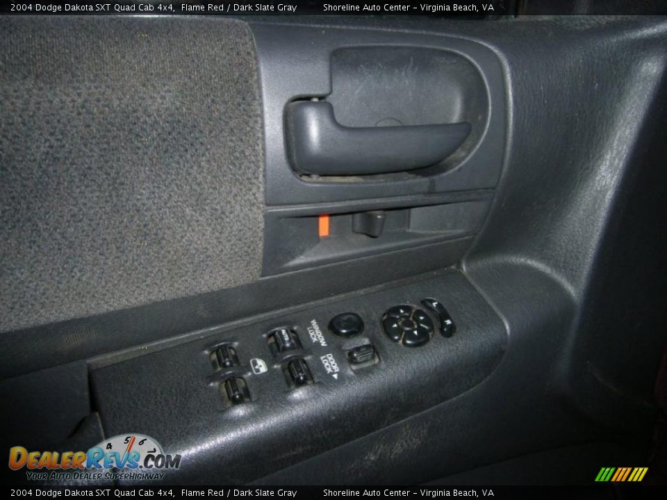 2004 Dodge Dakota SXT Quad Cab 4x4 Flame Red / Dark Slate Gray Photo #14