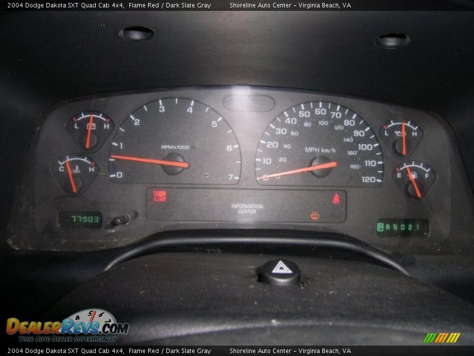 2004 Dodge Dakota SXT Quad Cab 4x4 Flame Red / Dark Slate Gray Photo #18