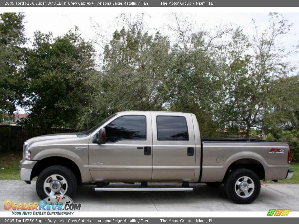 2005 Ford F250 Super Duty Lariat Crew Cab 4x4 Arizona Beige Metallic / Tan Photo #3