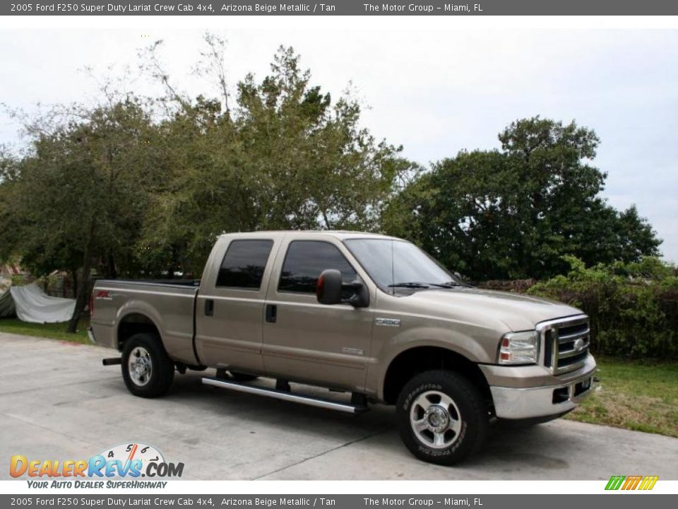 2005 Ford F250 Super Duty Lariat Crew Cab 4x4 Arizona Beige Metallic / Tan Photo #13
