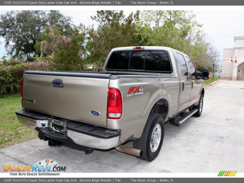 2005 Ford F250 Super Duty Lariat Crew Cab 4x4 Arizona Beige Metallic / Tan Photo #20