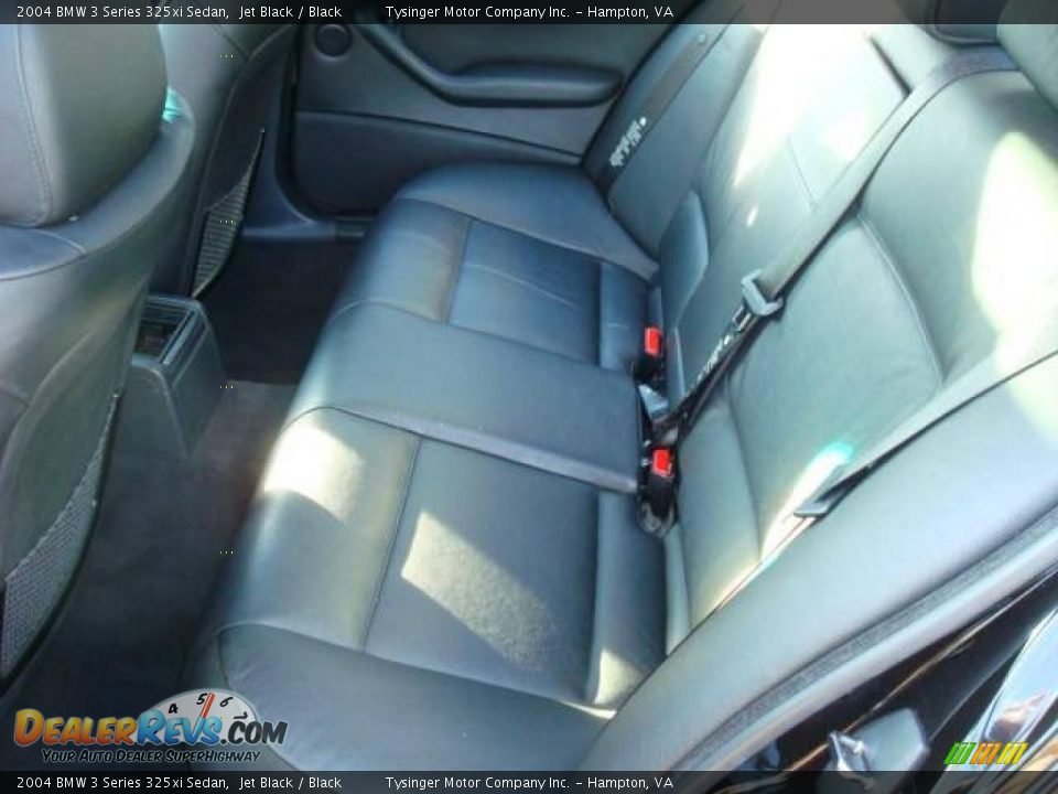 2004 BMW 3 Series 325xi Sedan Jet Black / Black Photo #10