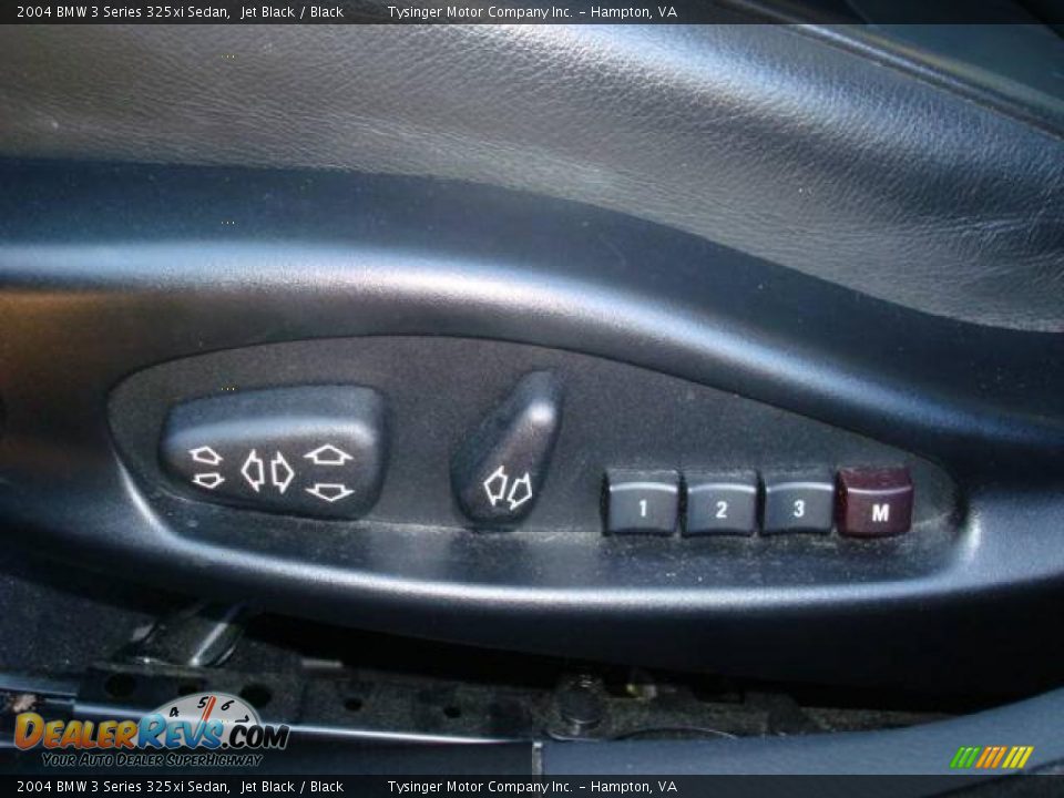 2004 BMW 3 Series 325xi Sedan Jet Black / Black Photo #12