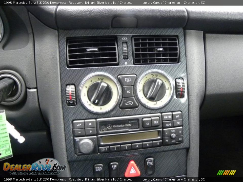 1998 Mercedes-Benz SLK 230 Kompressor Roadster Brilliant Silver Metallic / Charcoal Photo #17