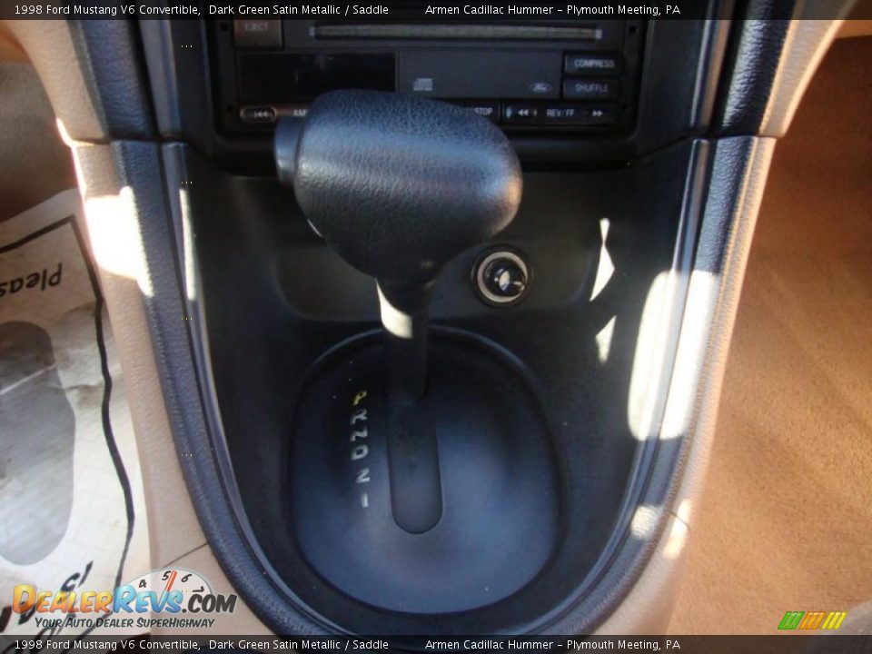 1998 Ford Mustang V6 Convertible Dark Green Satin Metallic / Saddle Photo #32