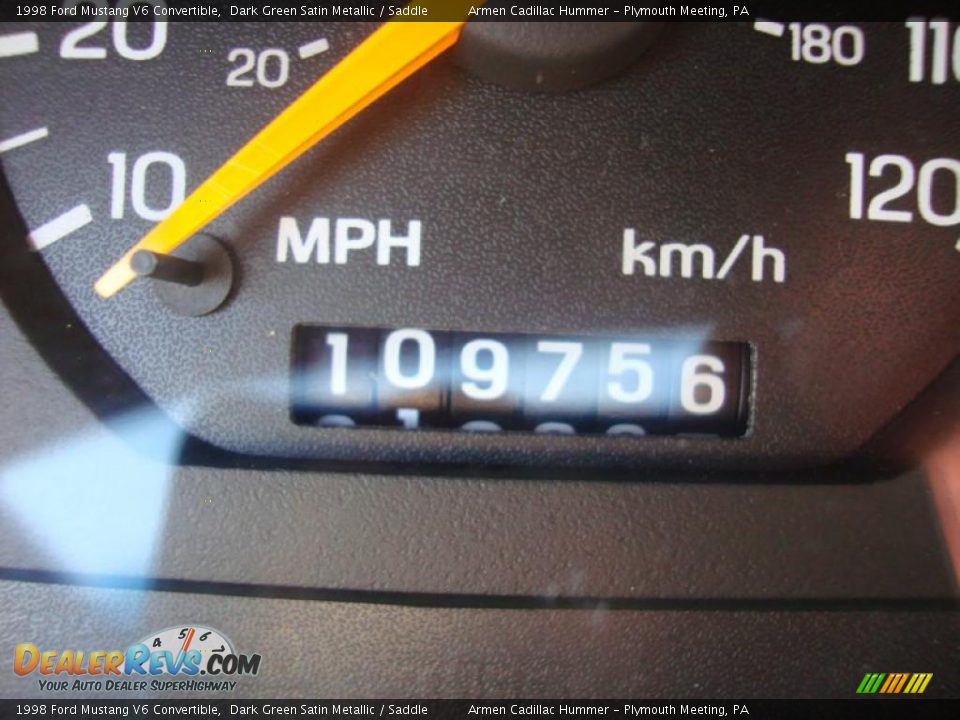1998 Ford Mustang V6 Convertible Dark Green Satin Metallic / Saddle Photo #34