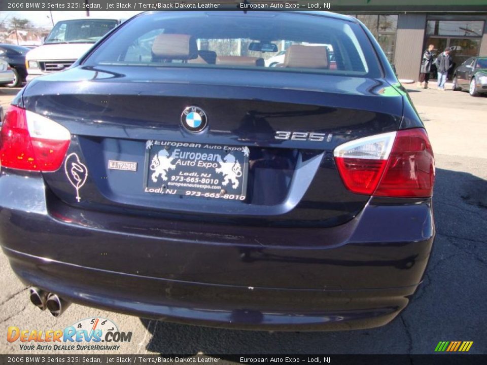 2006 BMW 3 Series 325i Sedan Jet Black / Terra/Black Dakota Leather Photo #9