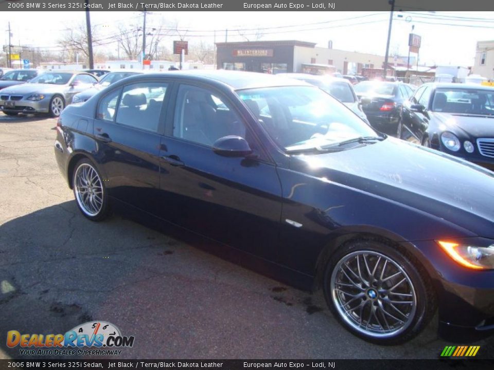 2006 BMW 3 Series 325i Sedan Jet Black / Terra/Black Dakota Leather Photo #13