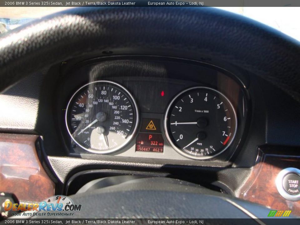 2006 BMW 3 Series 325i Sedan Jet Black / Terra/Black Dakota Leather Photo #18