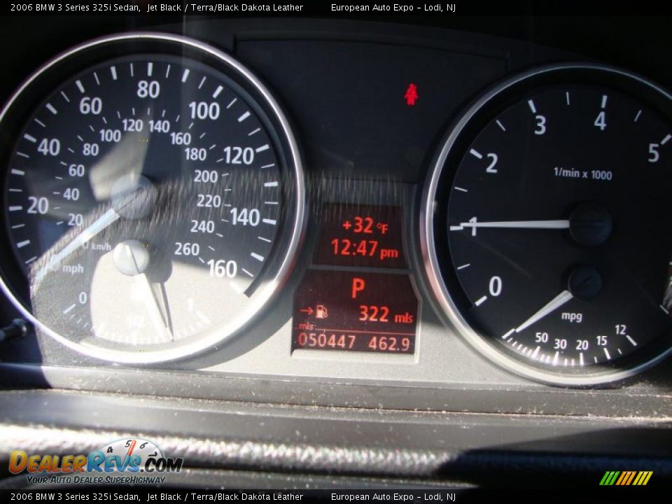 2006 BMW 3 Series 325i Sedan Jet Black / Terra/Black Dakota Leather Photo #19