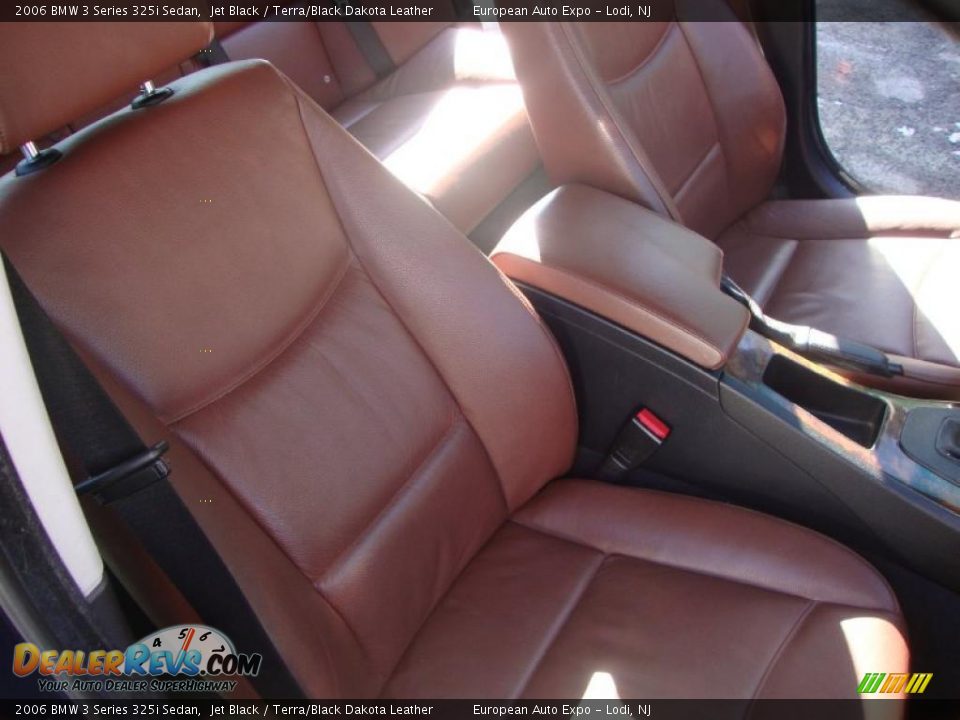 2006 BMW 3 Series 325i Sedan Jet Black / Terra/Black Dakota Leather Photo #20