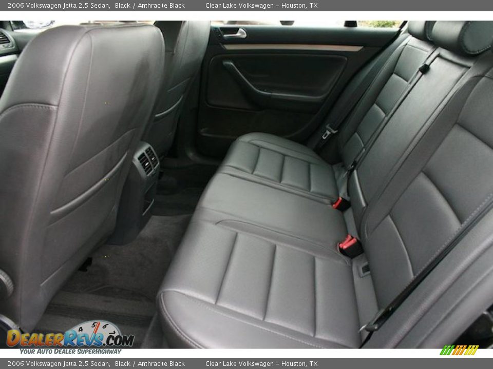 2006 Volkswagen Jetta 2.5 Sedan Black / Anthracite Black Photo #8