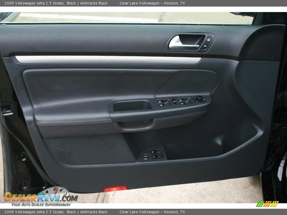 2006 Volkswagen Jetta 2.5 Sedan Black / Anthracite Black Photo #19