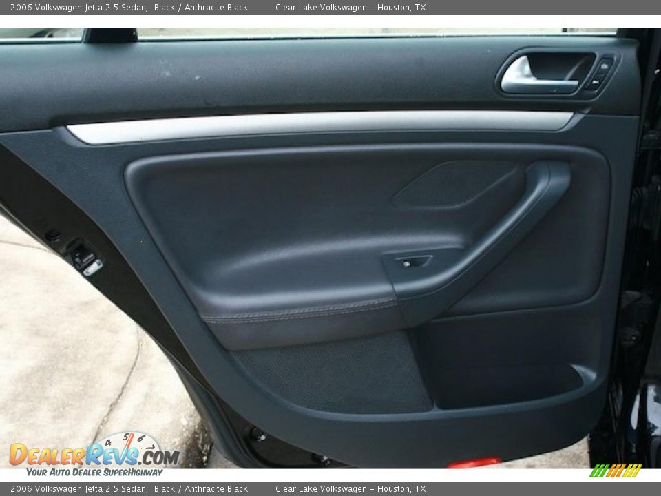 2006 Volkswagen Jetta 2.5 Sedan Black / Anthracite Black Photo #21