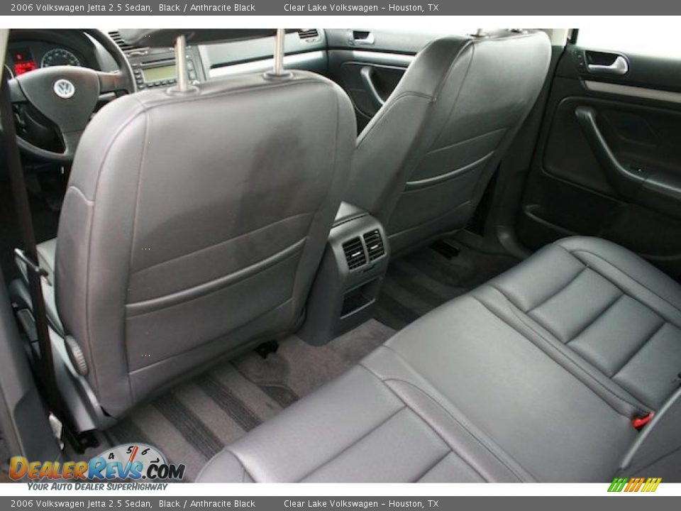 2006 Volkswagen Jetta 2.5 Sedan Black / Anthracite Black Photo #22