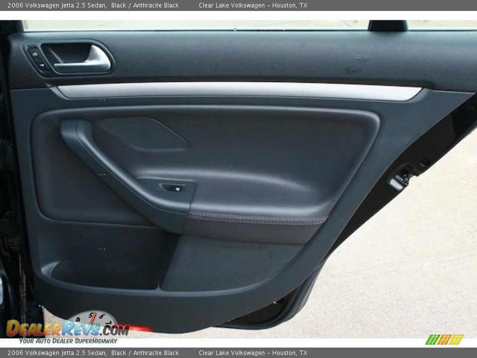 2006 Volkswagen Jetta 2.5 Sedan Black / Anthracite Black Photo #25