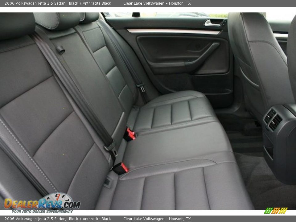 2006 Volkswagen Jetta 2.5 Sedan Black / Anthracite Black Photo #26