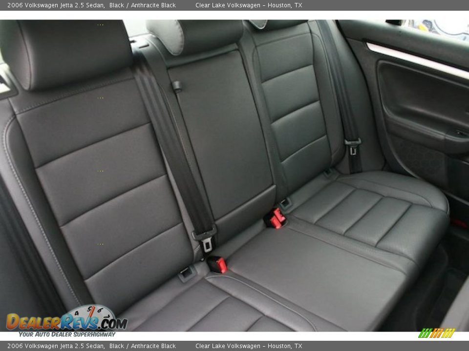 2006 Volkswagen Jetta 2.5 Sedan Black / Anthracite Black Photo #28