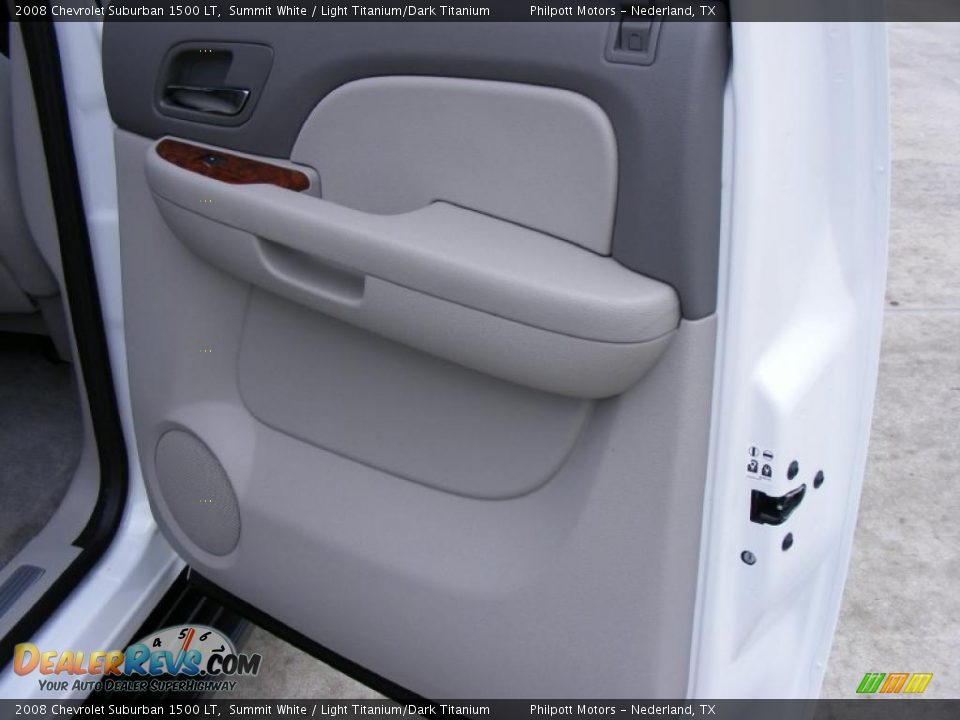 2008 Chevrolet Suburban 1500 LT Summit White / Light Titanium/Dark Titanium Photo #26