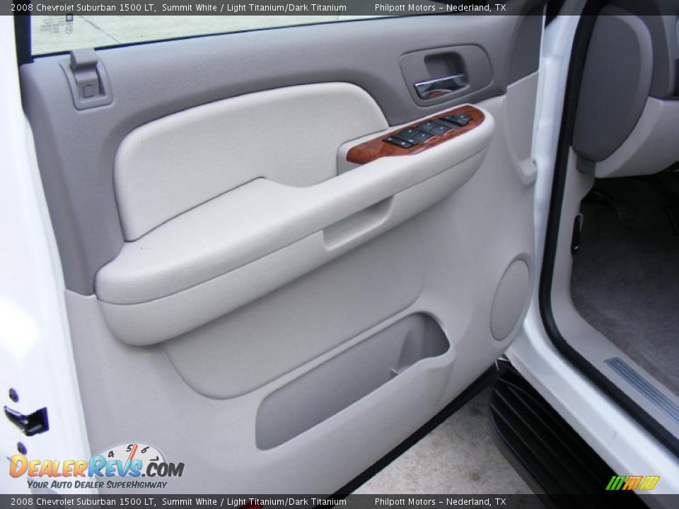 2008 Chevrolet Suburban 1500 LT Summit White / Light Titanium/Dark Titanium Photo #33