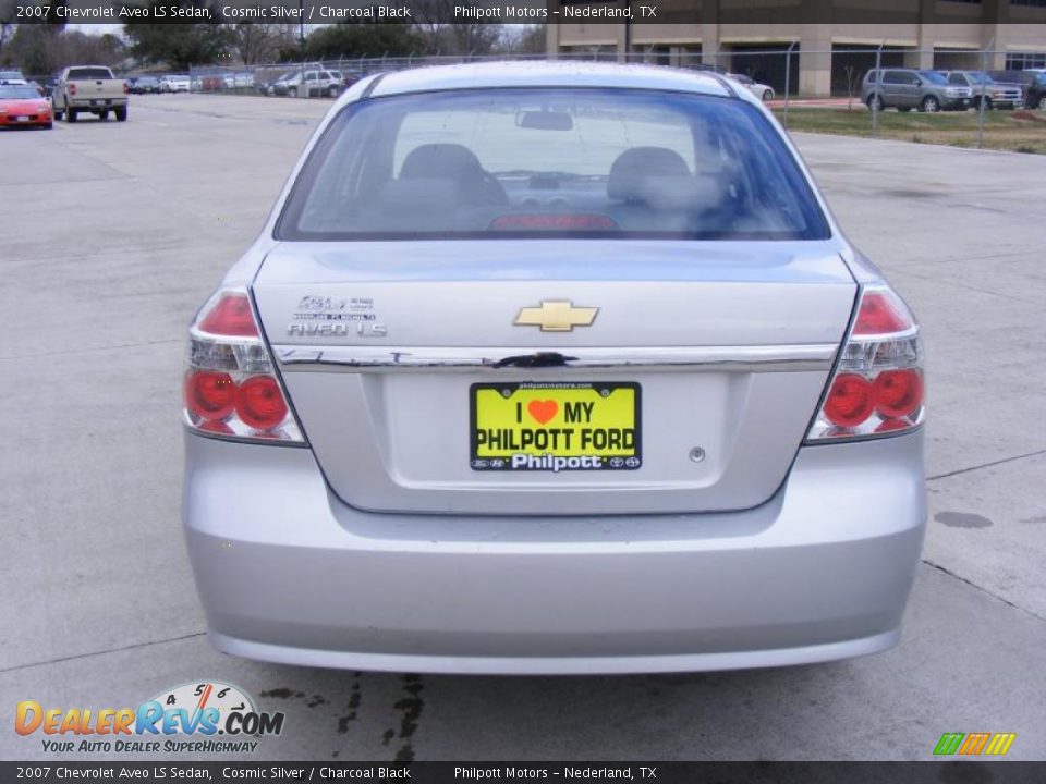 2007 Chevrolet Aveo LS Sedan Cosmic Silver / Charcoal Black Photo #4